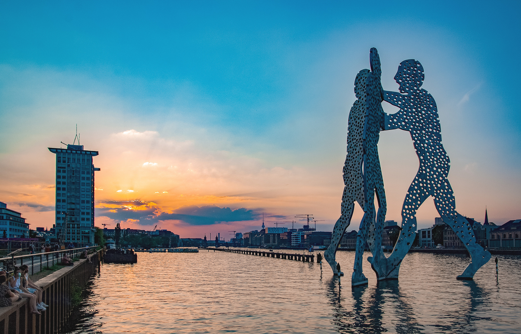 Molecule Men