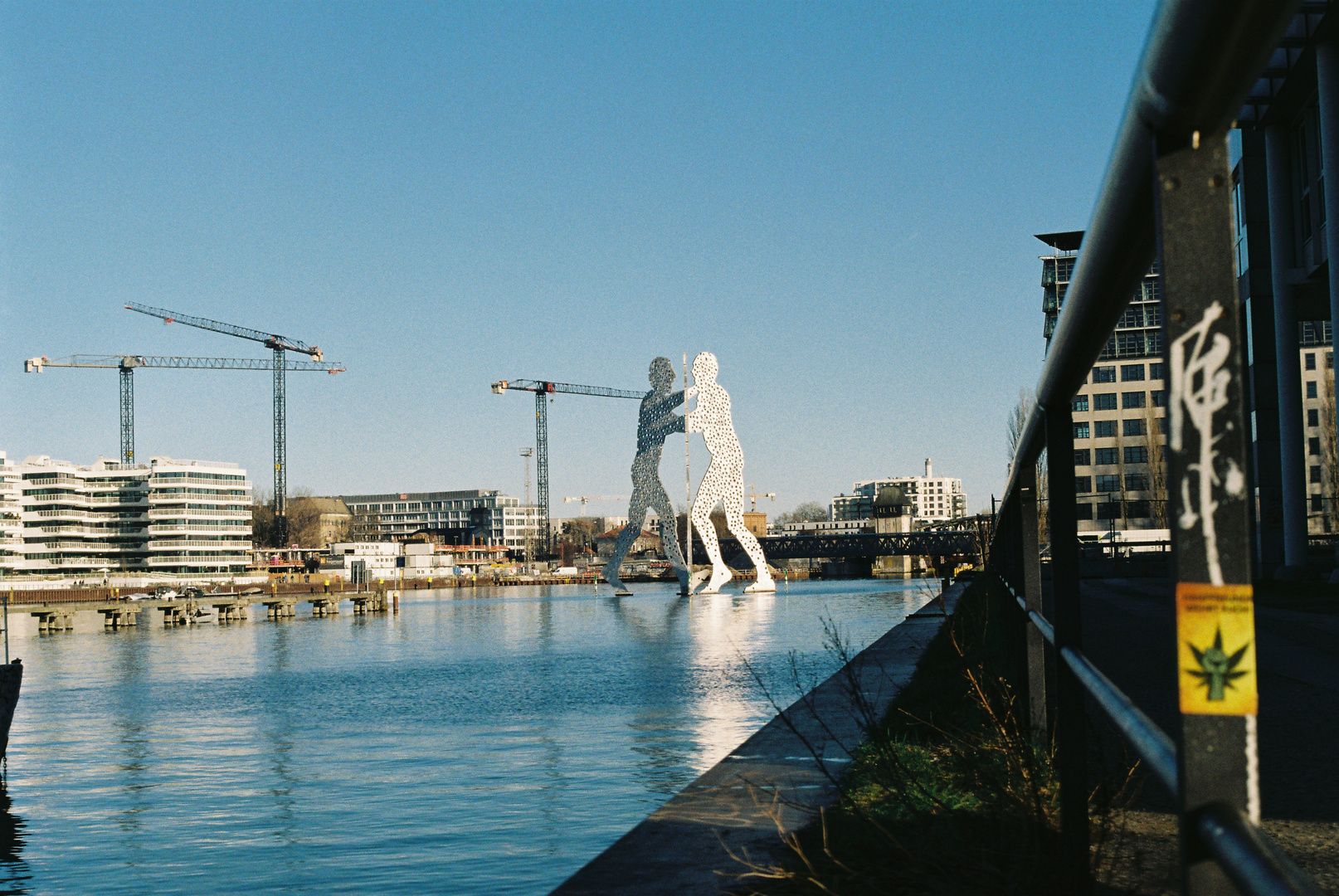 Molecule men berlin