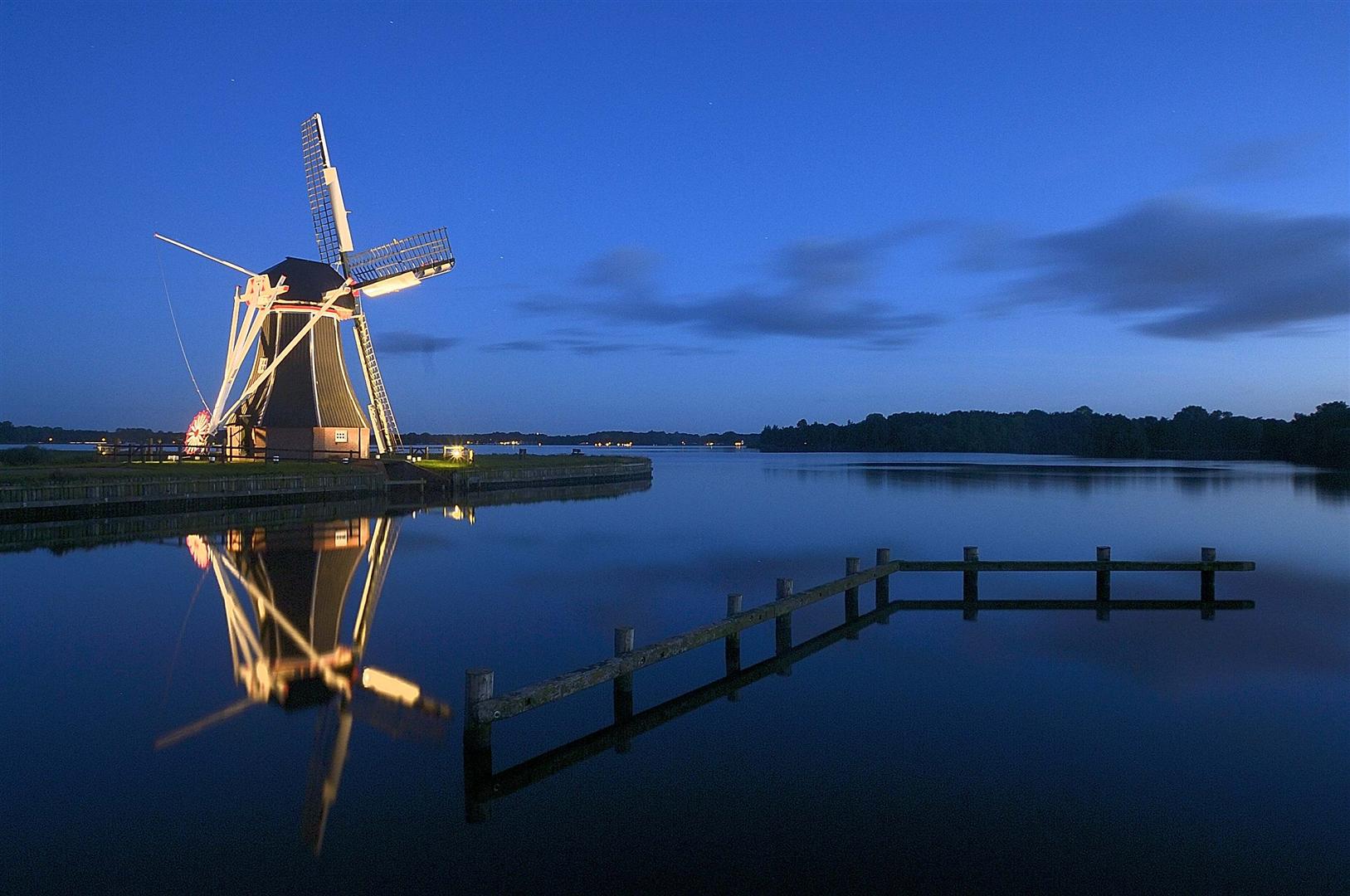 Molen bij Paterswolde (Holland)