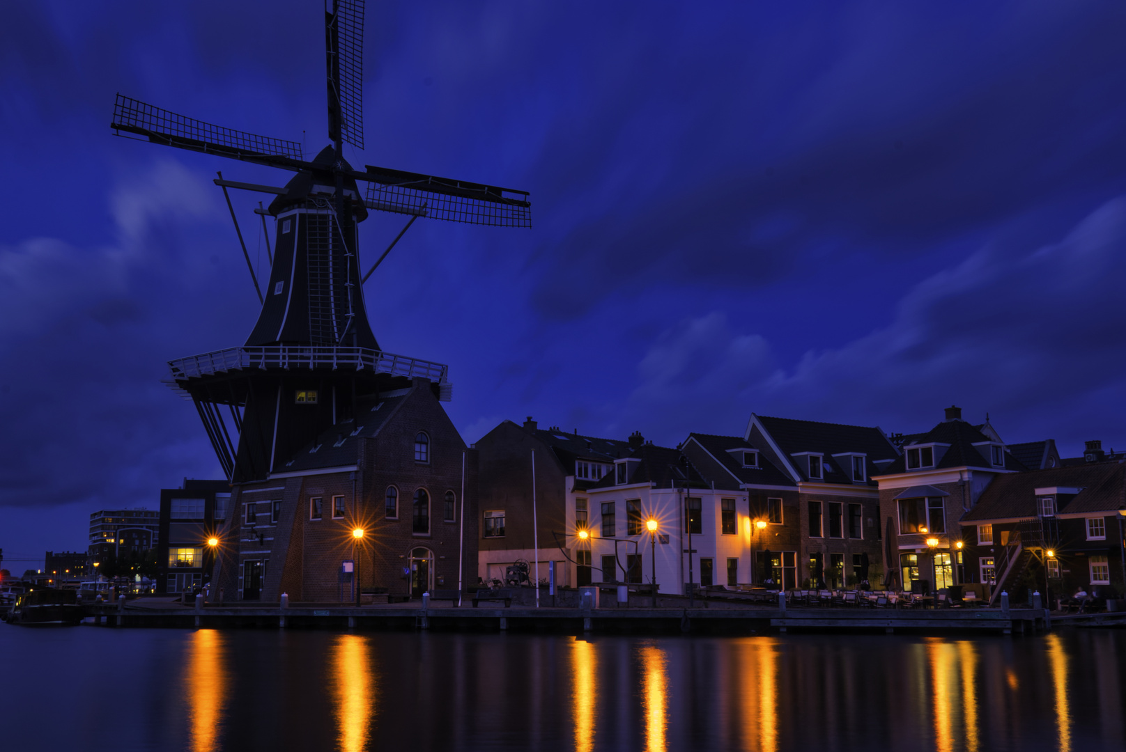 Molen de Adriaan in Haarlem