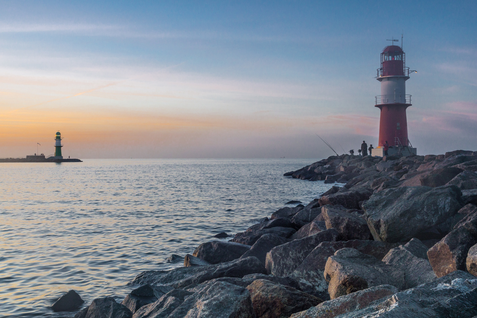 Molenköpfe vom Fahrwasser in Warnemünde