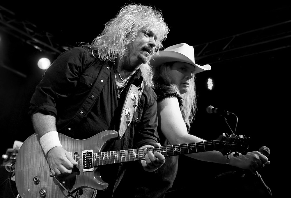 MOLLY HATCHET (2)