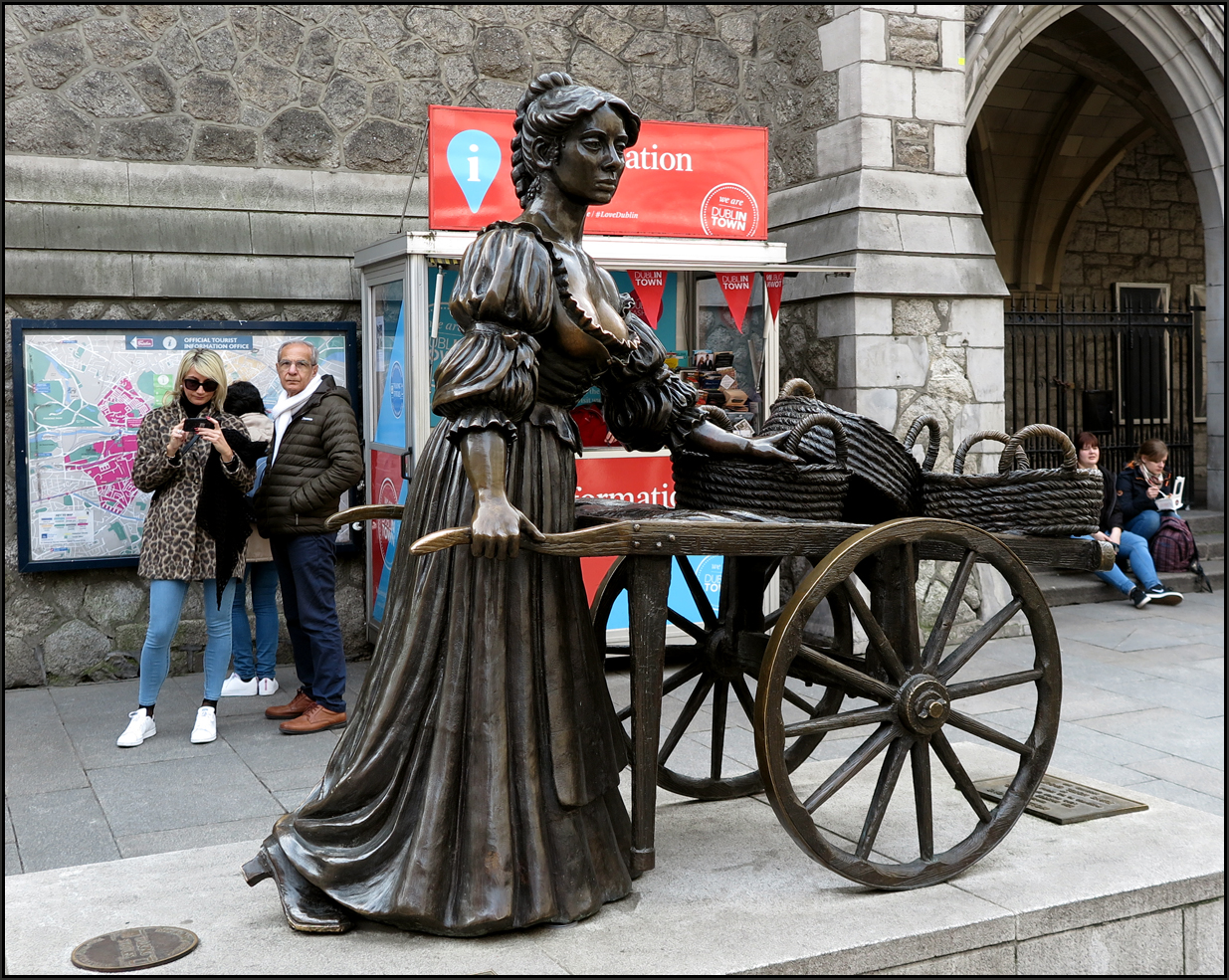 Molly Malone Statue - Dublin