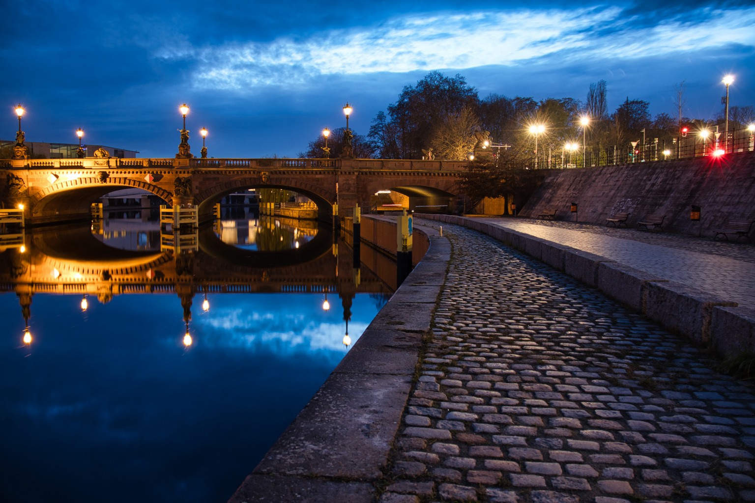 Moltkebrücke