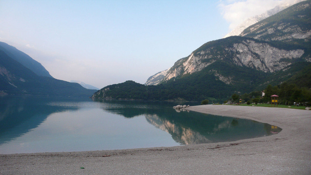 Molvenosee im Morgenlicht