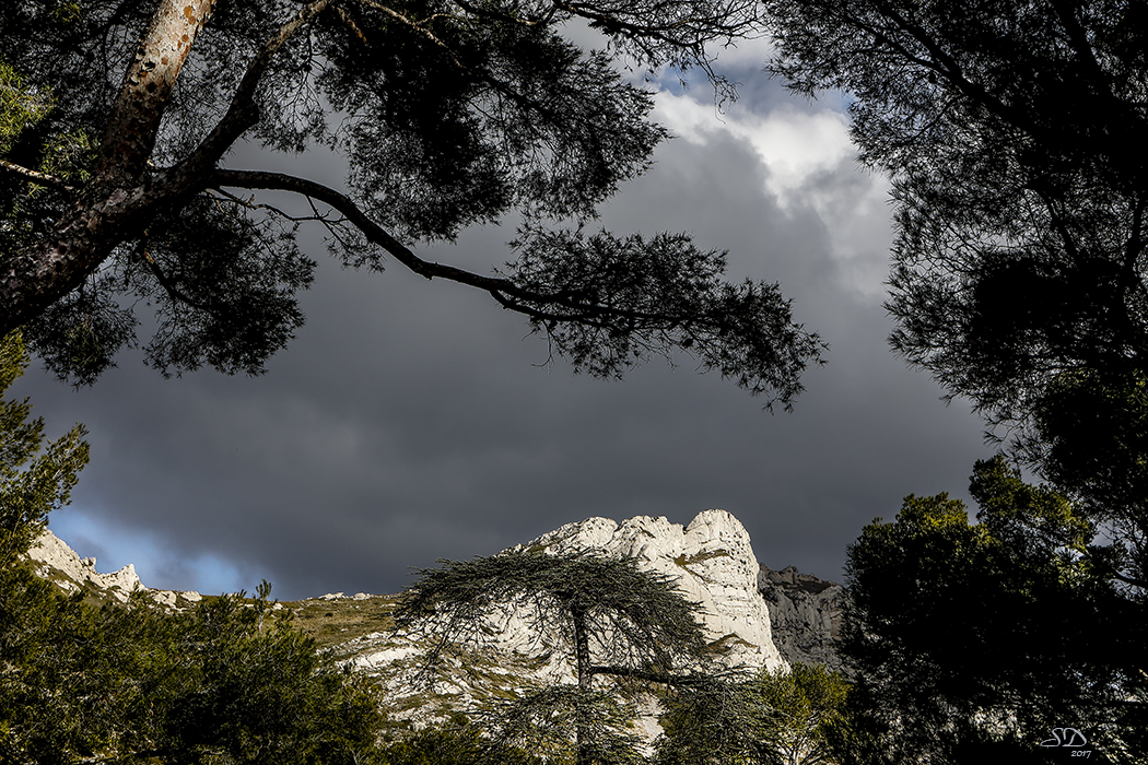 Moment de lumière entre deux orages   