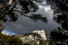 Moment de lumière entre deux orages   