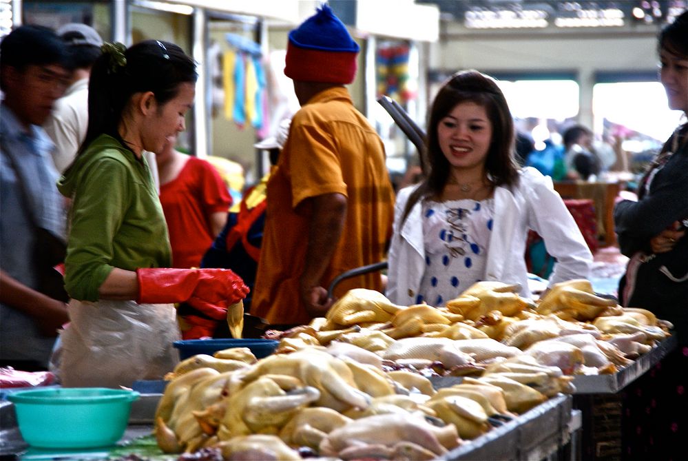 momentaufnahme pakse markthalle , südlaos 2010