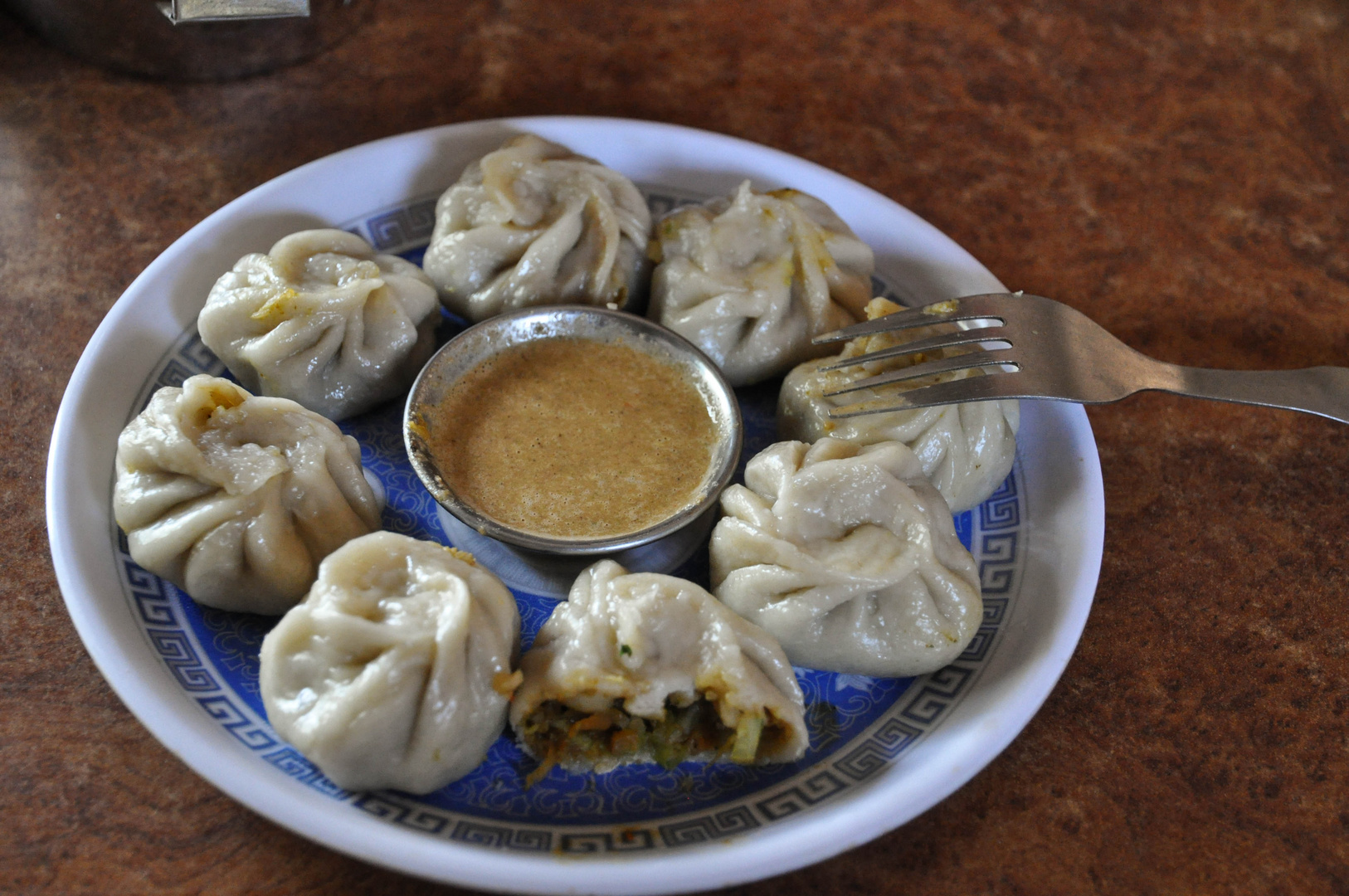 Momos