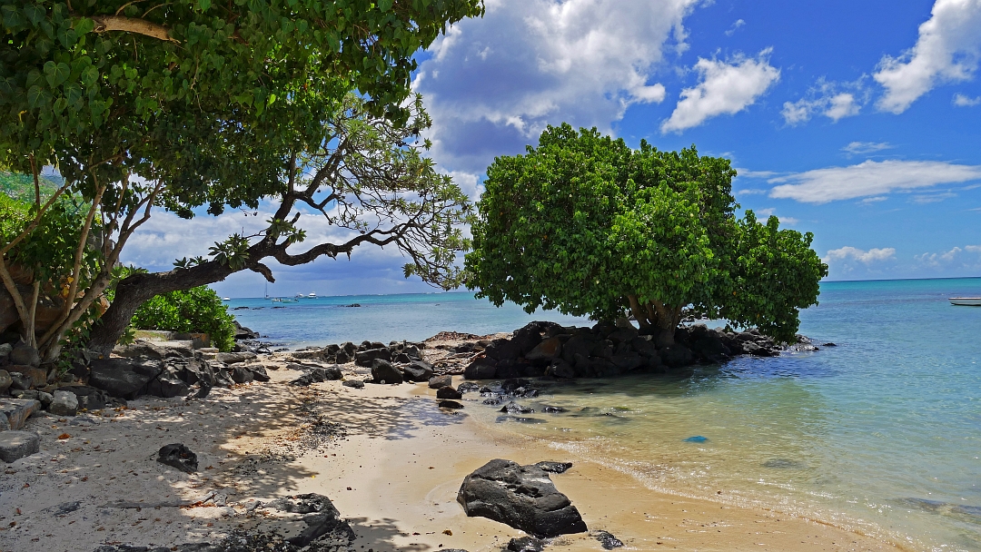 Mon Choisy Beach II