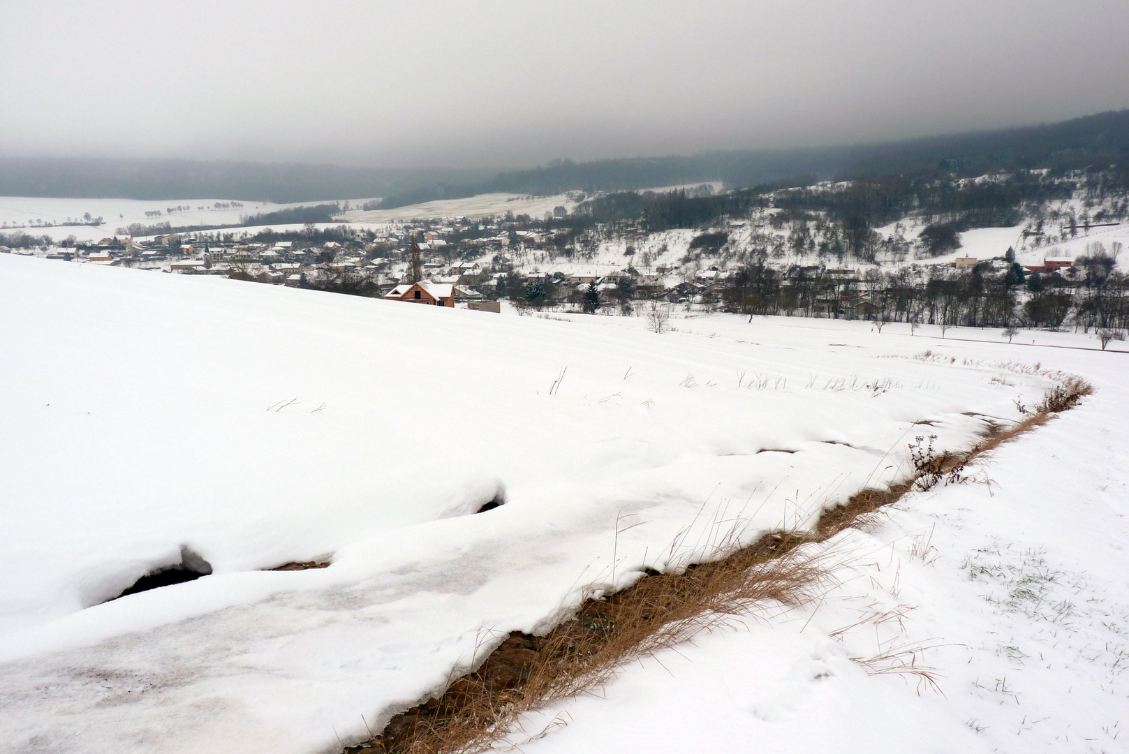 Mon village sous la neige