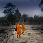monaci al tempio, angkor
