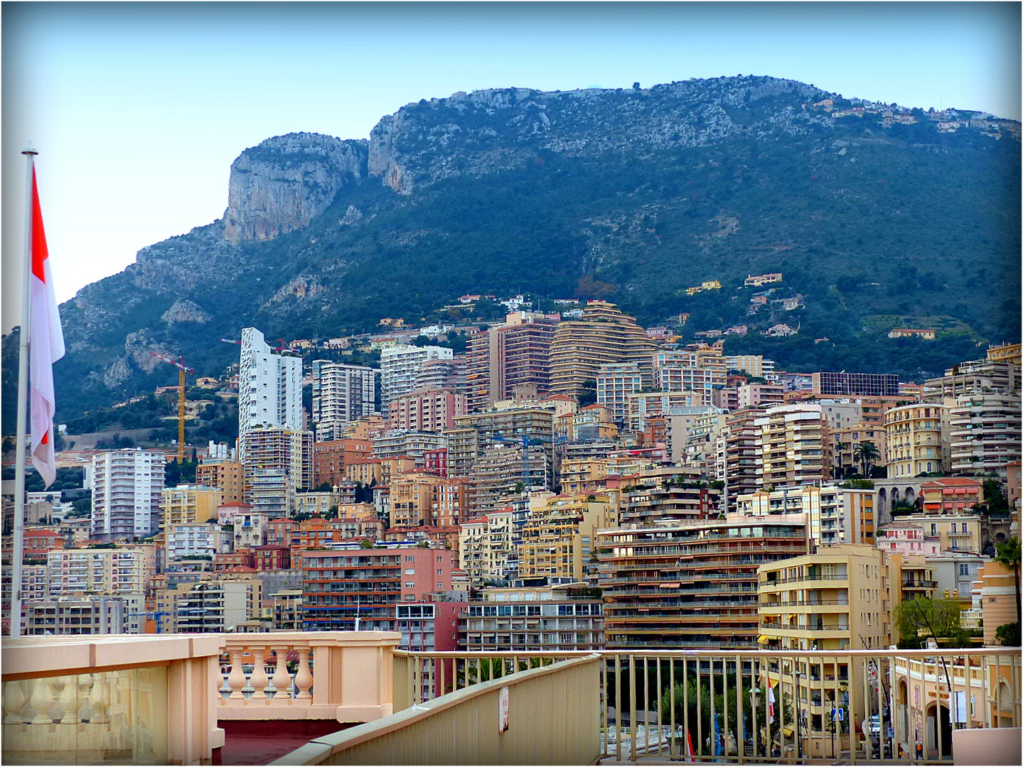 MONACO - 1 -