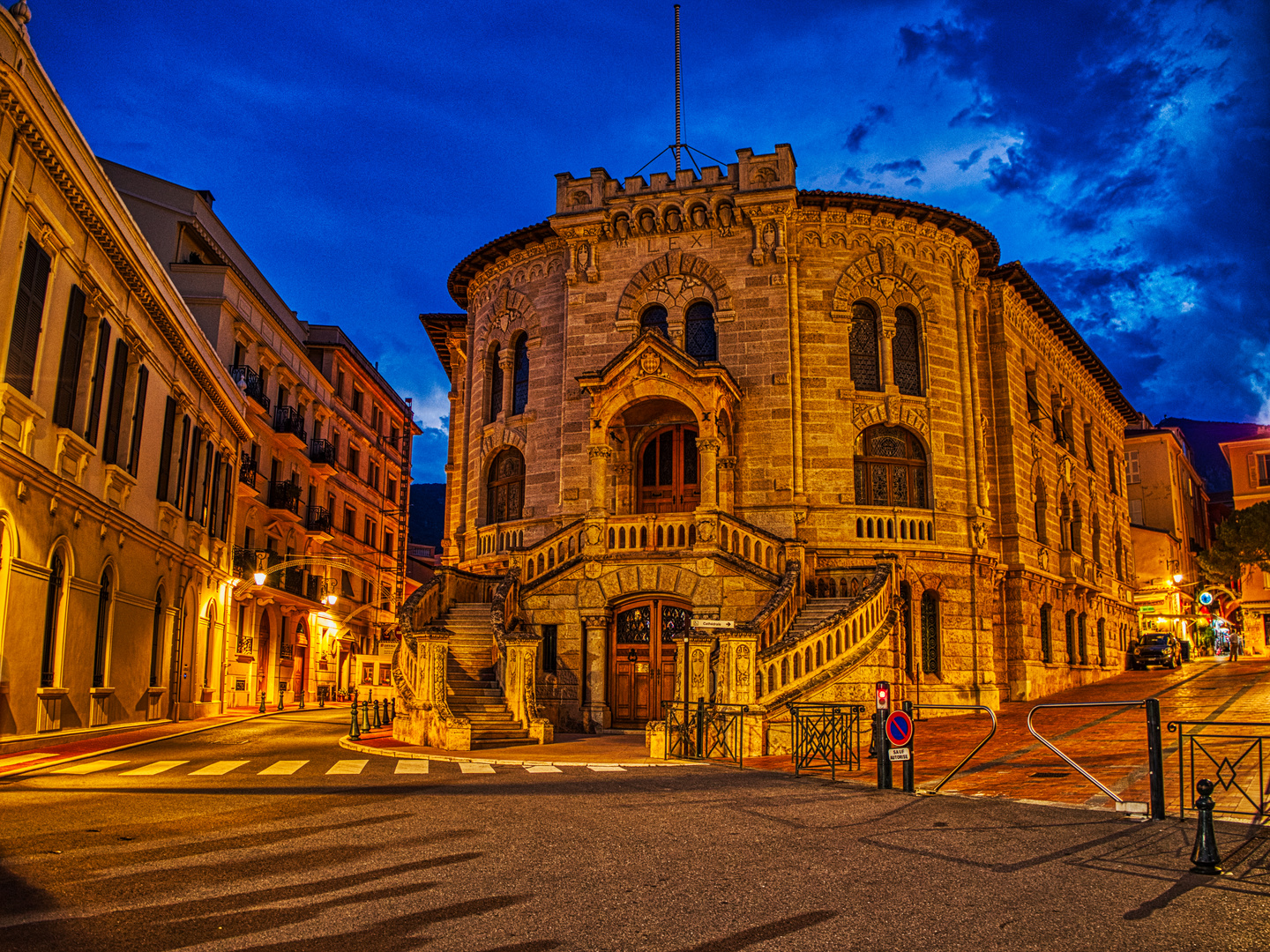 Monaco bei Nacht