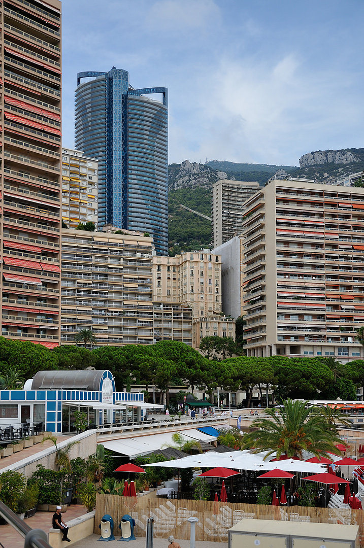 Monaco.Skyline and Beach DSC_2676