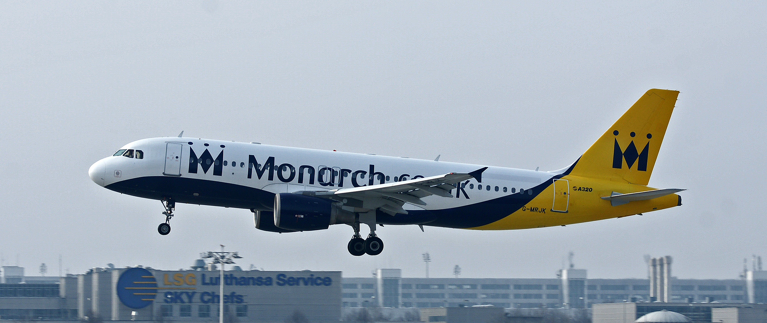 MONARCH AIRLINES