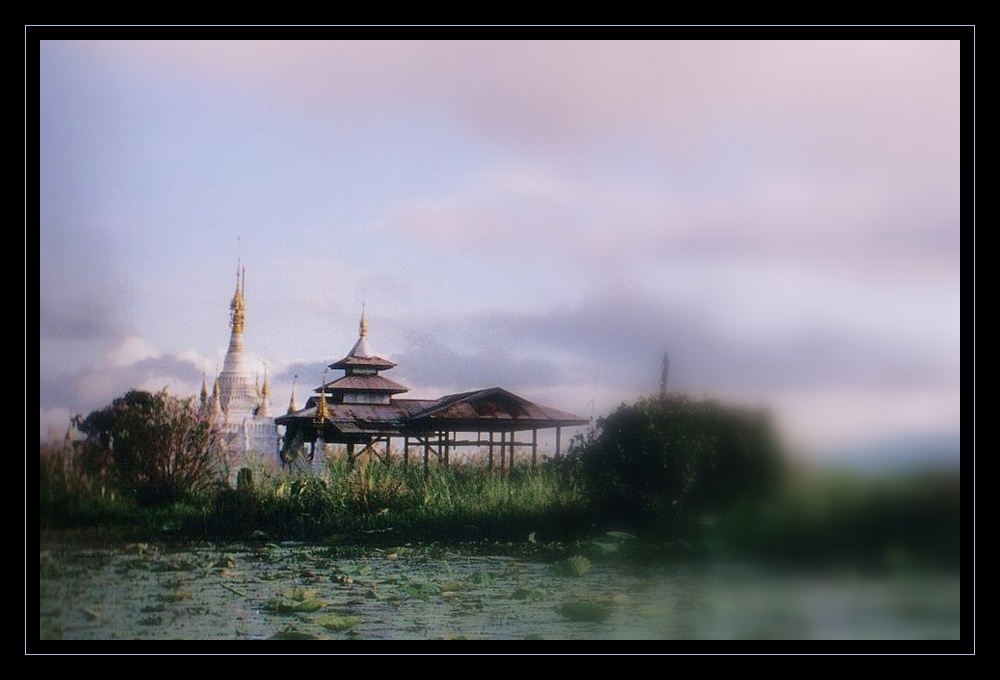 monastère perdu sur le lac INLE (reloaded)