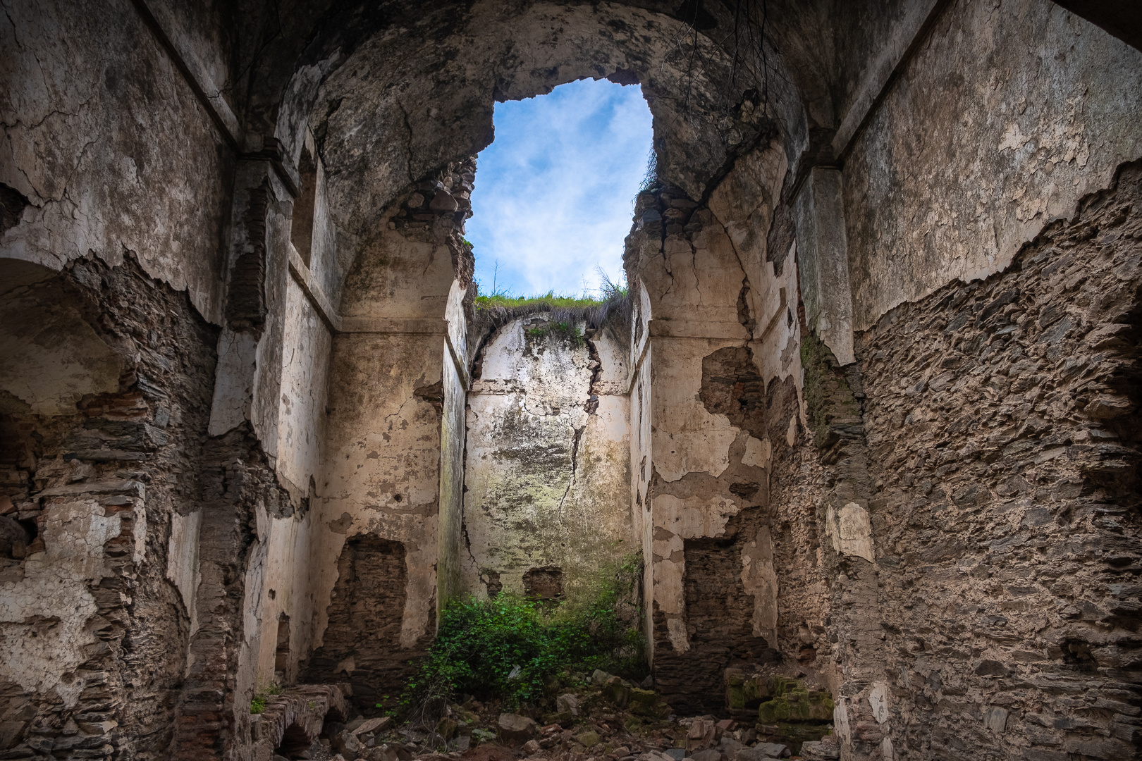 Monasterio en ruinas.