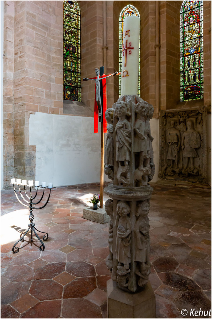 Monatssäule  - Klosterkirche St. Marien und St. Cyprian.Nienburg