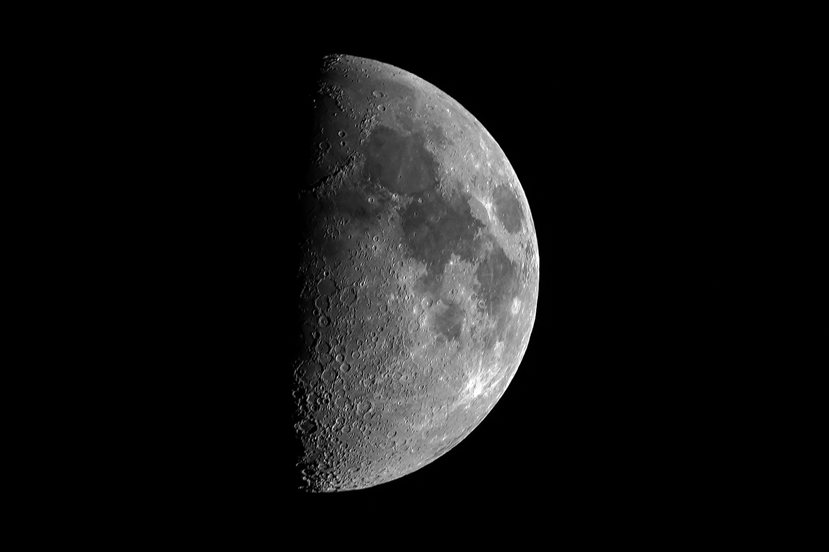 Mond 090422