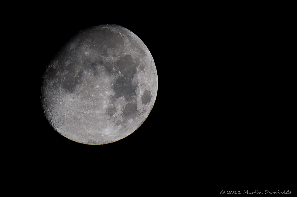 Mond - 09.10.2011 - 00:15 Uhr