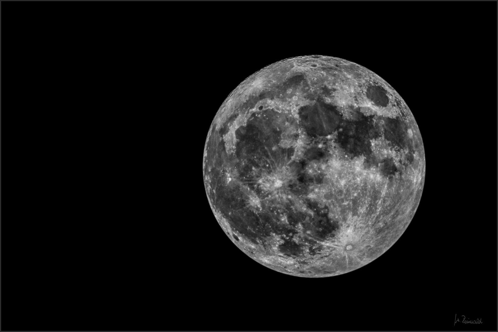 Mond 14 11 2016 - schwarz-weiß