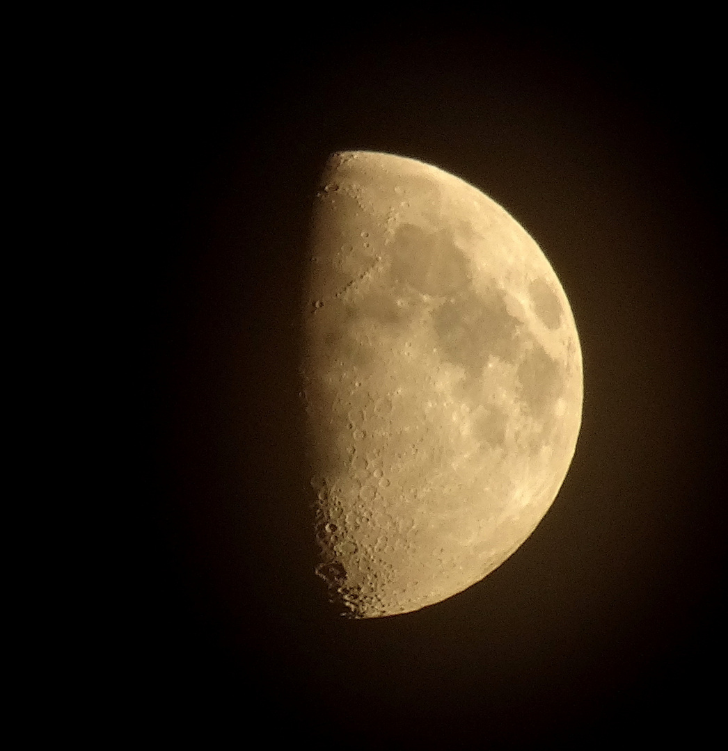 Mond am 02.10.2014