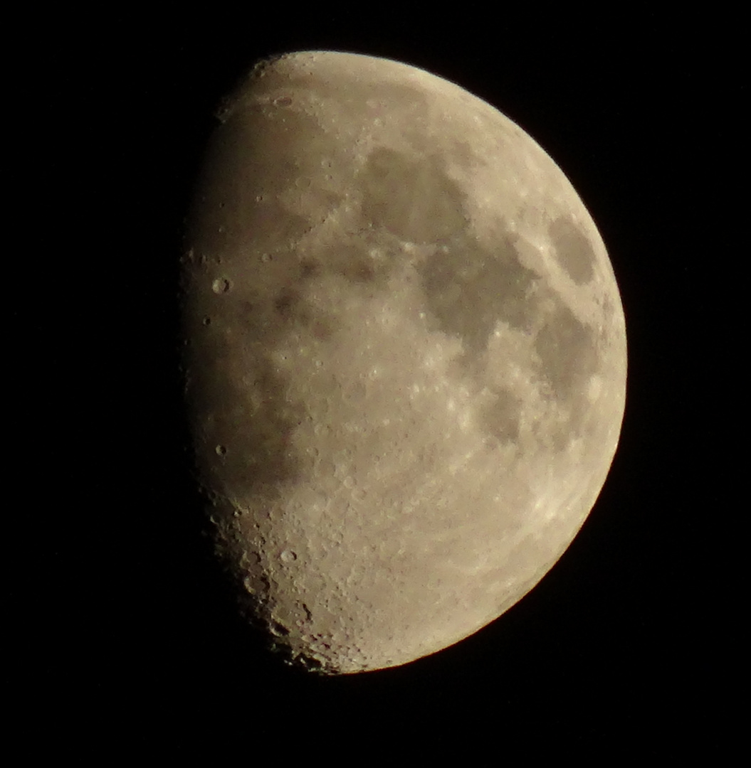 Mond am 03.10.2014