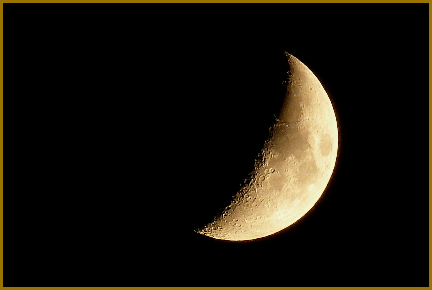 Mond am 10.10.13, ca. 22 Uhr (zunehmend)