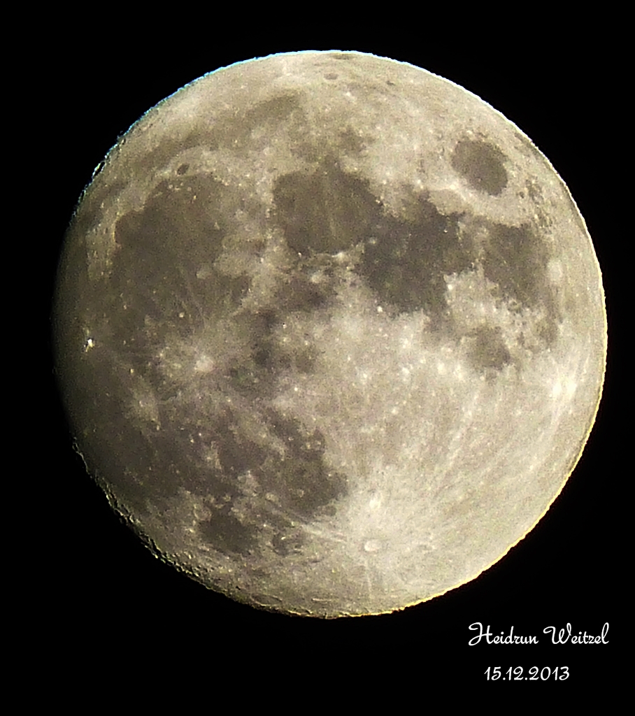 Mond am 15.12.2013