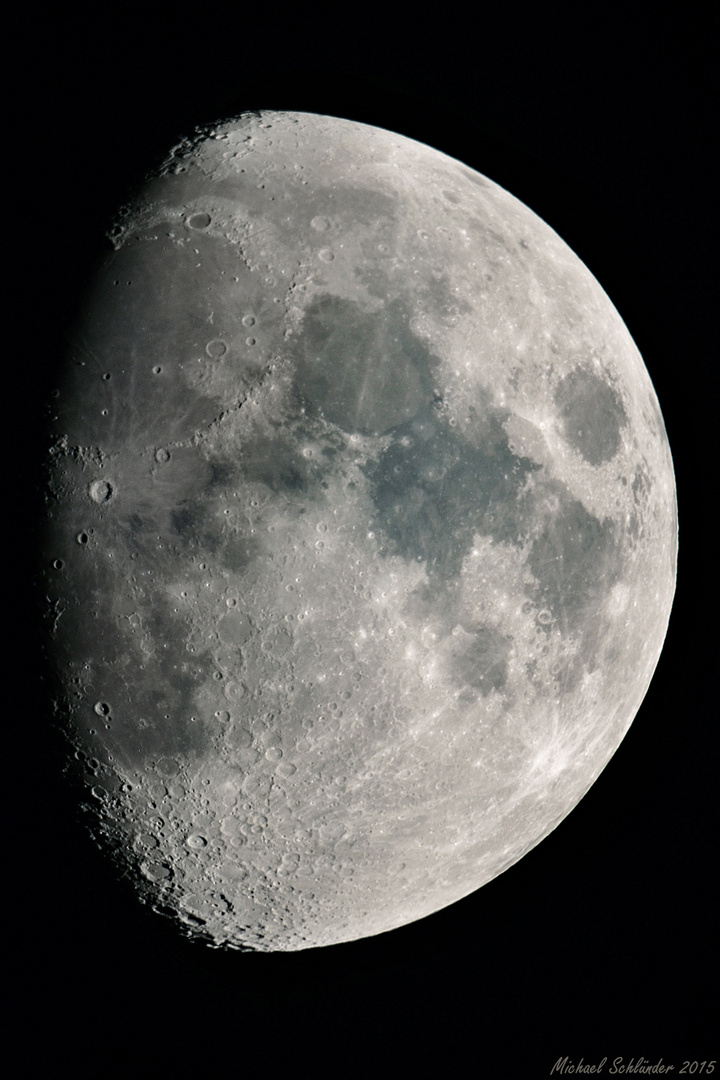 Mond am 28.04.2015