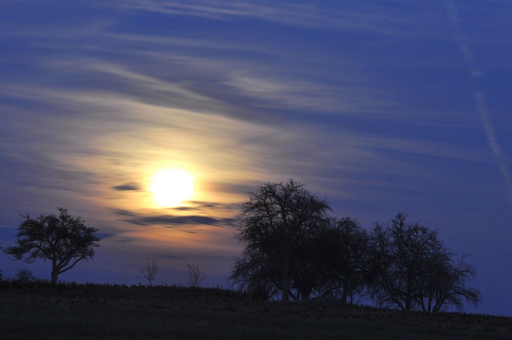 Mond am Horizont