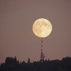 Mond am Pfänderturm, aufgespießt oder?