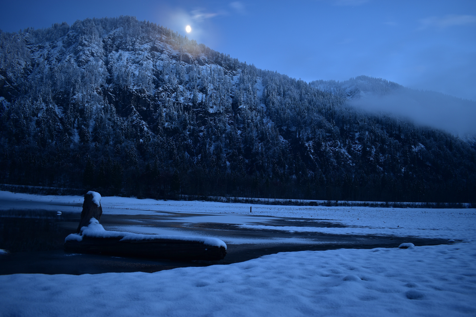 Mond am Weidsee