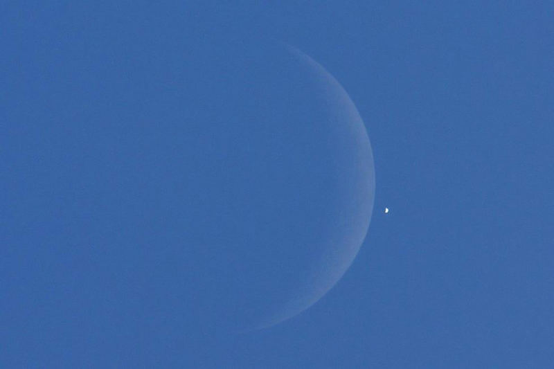 Mond bedeckt Venus