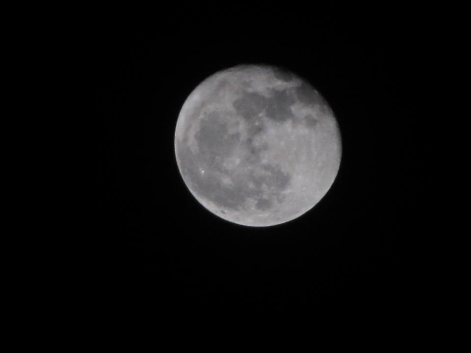 Mond bei Nacht