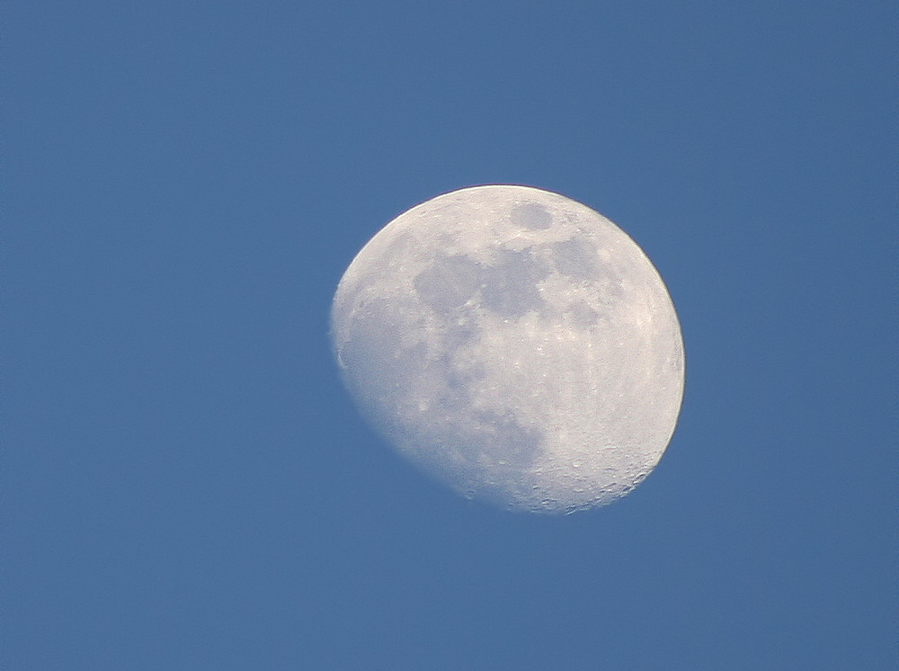 Mond bei Tag Foto & Bild mondaufnahmen, himmel & universum, himmel Bilder auf