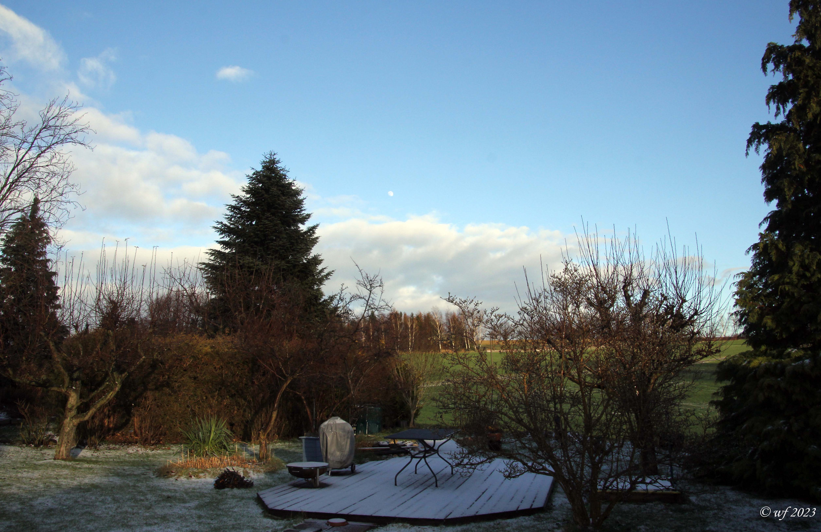 Mond bei Unwetter