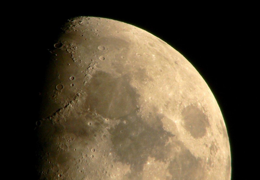 Mond (Digiscoping)= Kamera hinter Spektiv