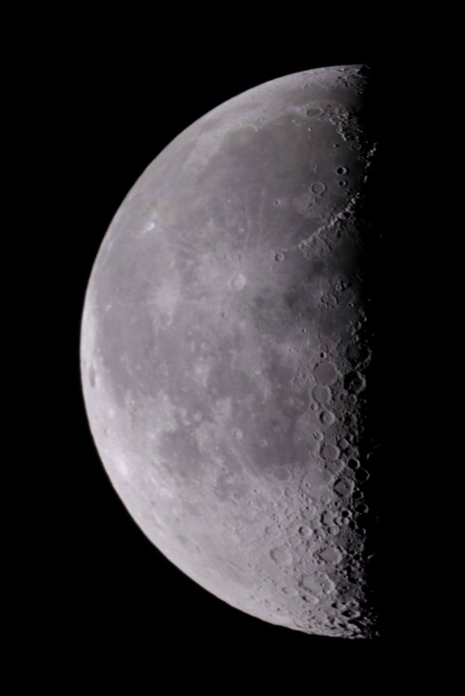 Mond im letzten Viertel