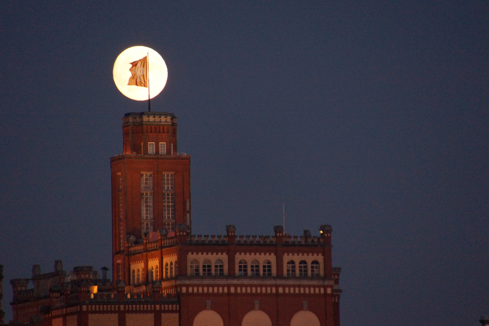 Mond im Zeichen der Brauerei