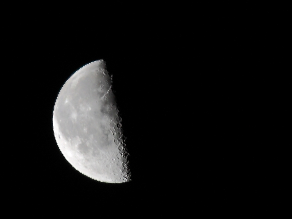 Mond in 250mm