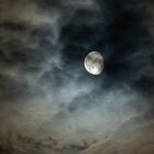 Mond in den Wolken 2
