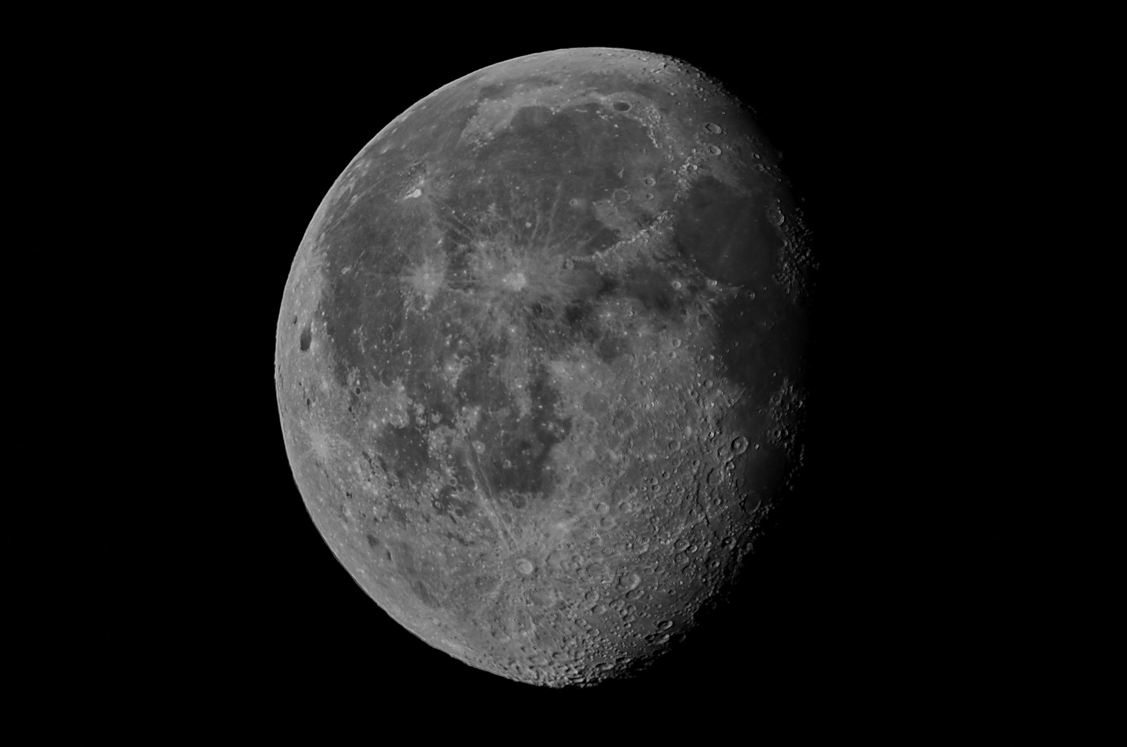 Mond in schwarz-weiß