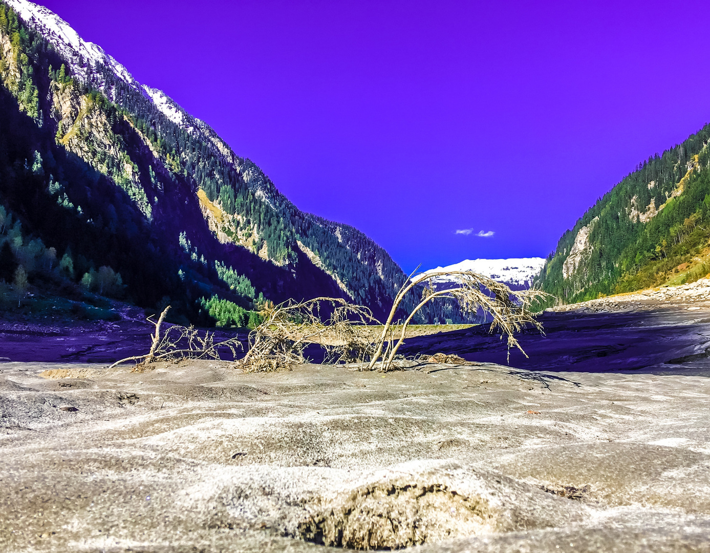 MOND Landschaft im ZILLERTAL