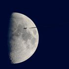 Mond m Flieger.