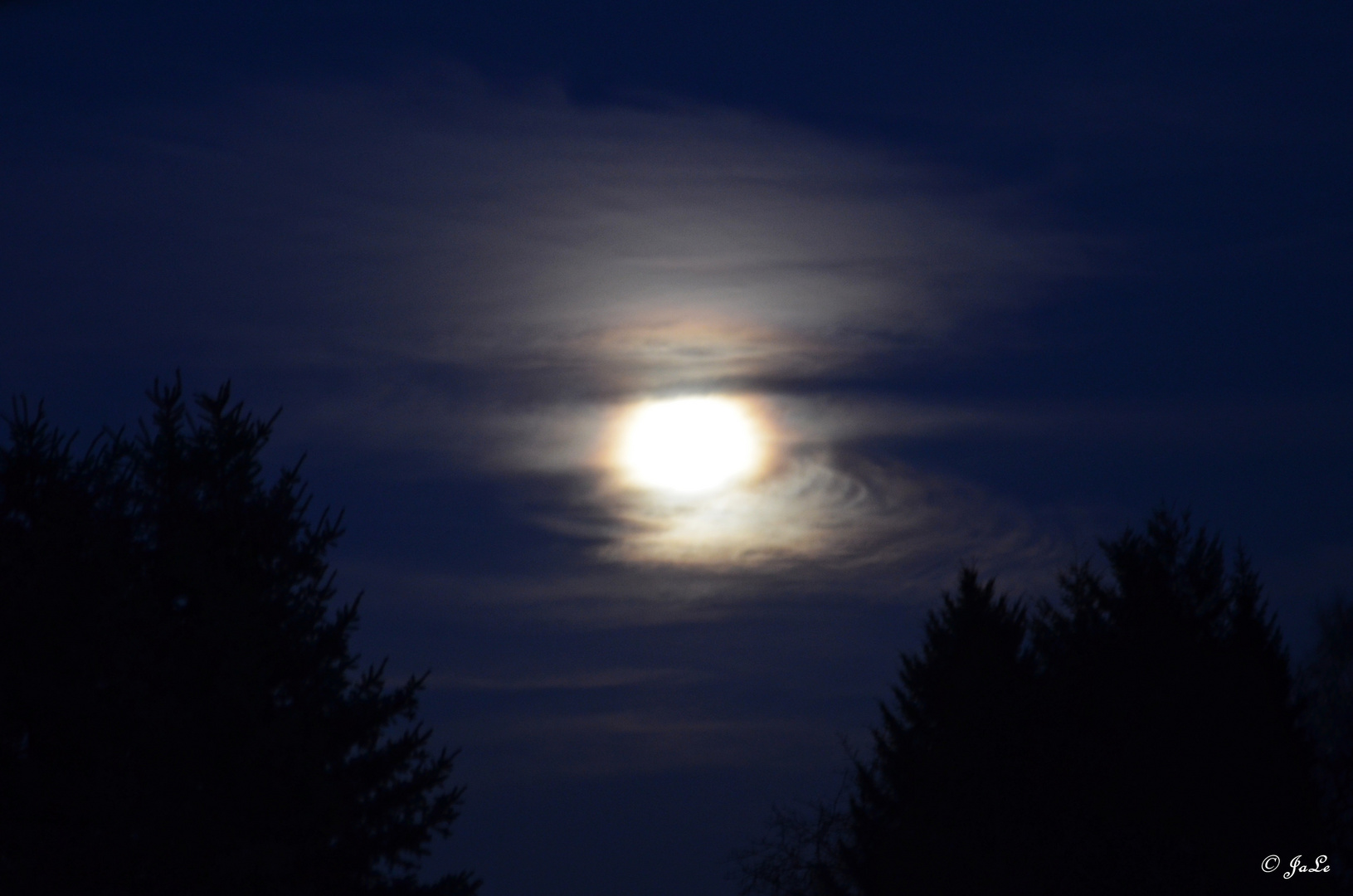 Mond mit neuem Objektiv aufgenommen