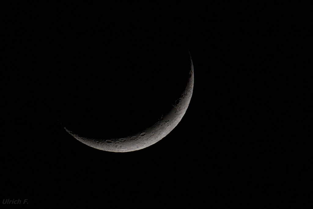 Mond mit Notbeleuchtung