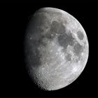 Mond mit Olympus E-330 fokal am 200/1000 Newton