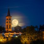 Mond mit St. Jakob